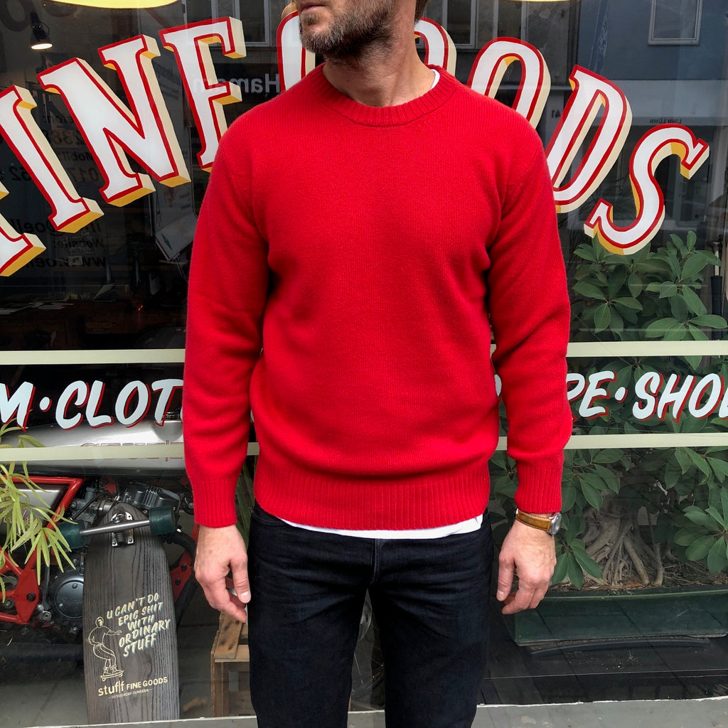 https://www.stuf-f.com/media/image/2a/f9/87/the-real-mccoys-wool-crewneck-sweater-red-4.jpg