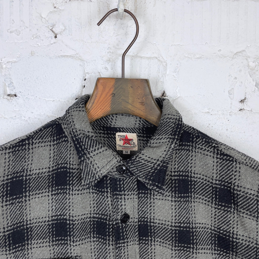 https://www.stuf-f.com/media/image/0e/b2/a7/the-strike-gold-sgs2203-recycled-cotton-flannel-mixed-nep-check-work-shirt-gray-2.jpg