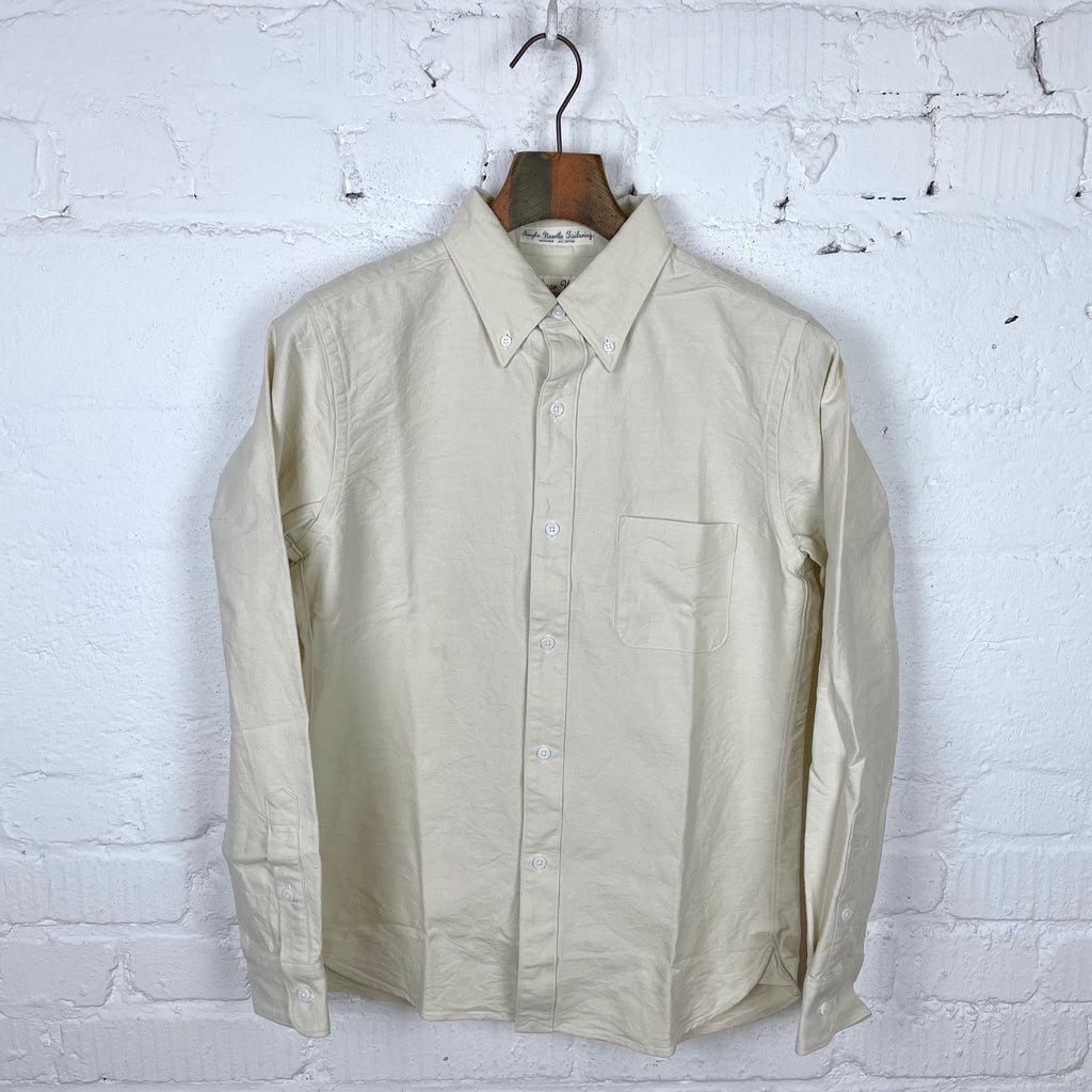 https://www.stuf-f.com/media/image/4e/16/3d/ues-bd-oxford-shirt-off-white-1.jpg