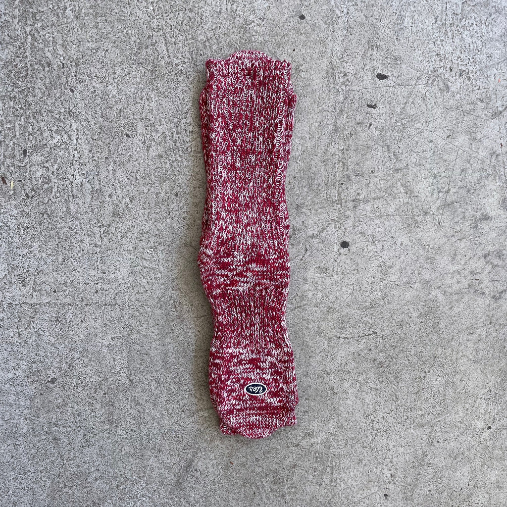 https://www.stuf-f.com/media/image/02/88/56/ues-crew-length-socks-red-1.jpg