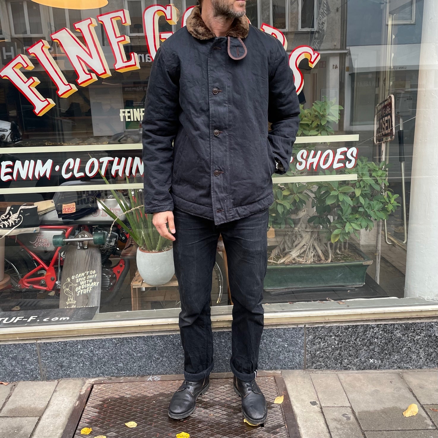 ues deck jacket black