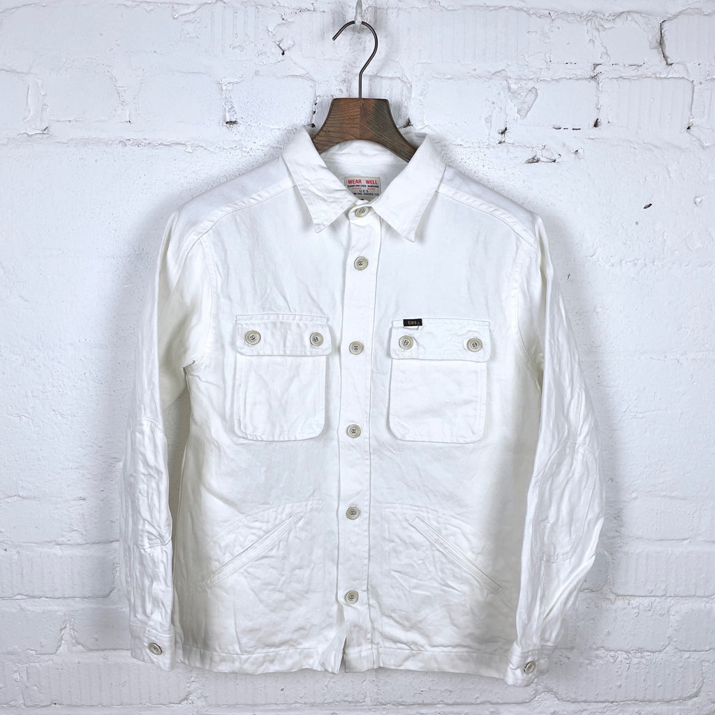https://www.stuf-f.com/media/image/ac/a2/38/ues-linen-shirt-jacket-white-1.jpg