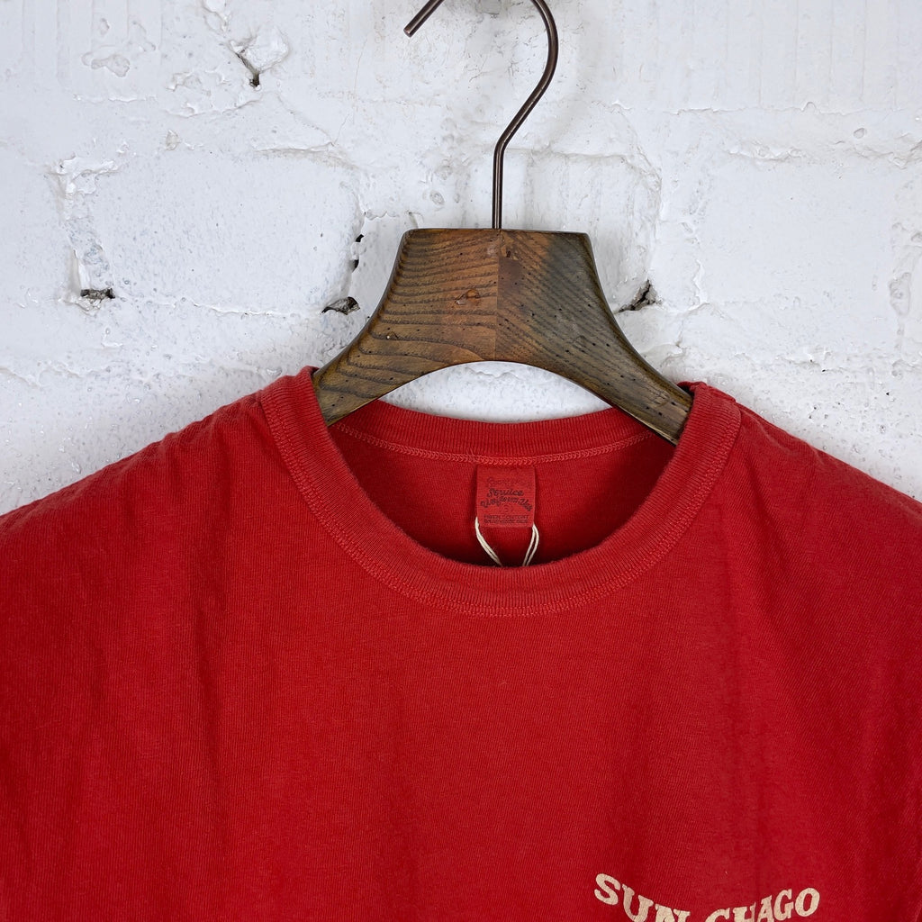 https://www.stuf-f.com/media/image/9e/6d/b7/ues-sun-chago-t-shirt-red-2.jpg