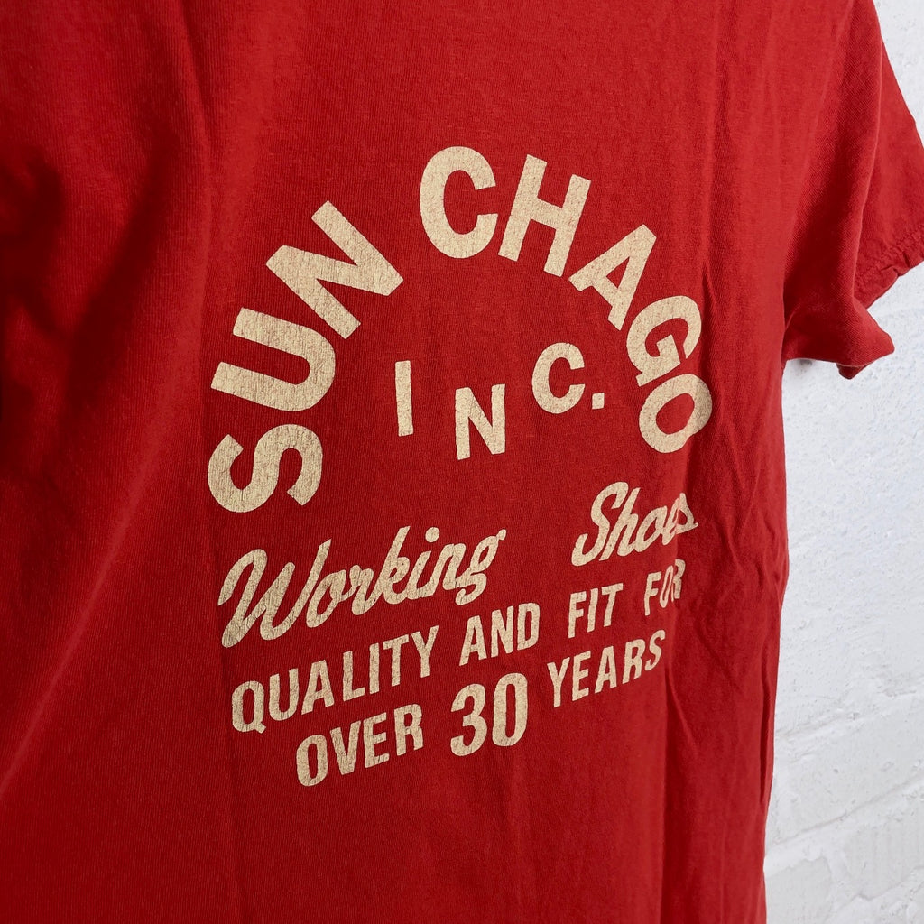 https://www.stuf-f.com/media/image/94/3e/08/ues-sun-chago-t-shirt-red-4.jpg