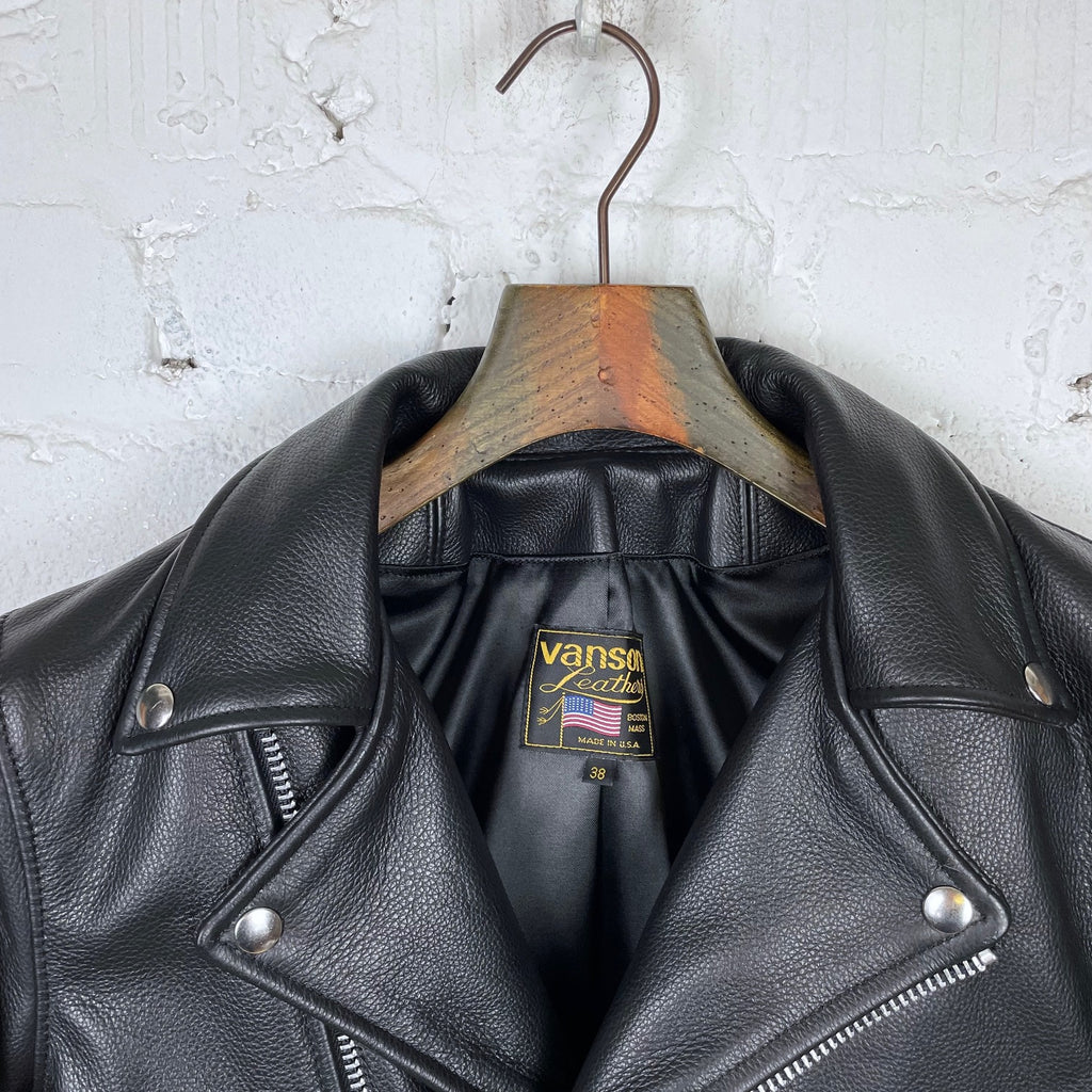 https://www.stuf-f.com/media/image/09/bb/b9/vanson-c2rn-leather-jacket-black-4.jpg